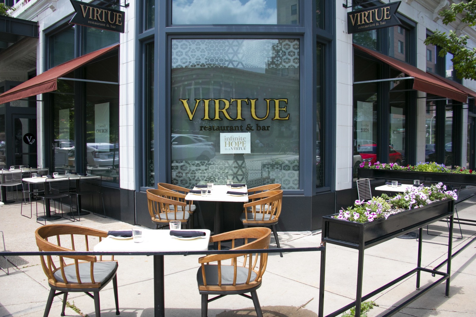 Virtue exterior, Chicago