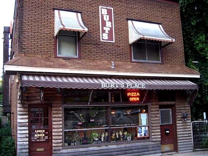 Burt's Place exterior, Morton Grove