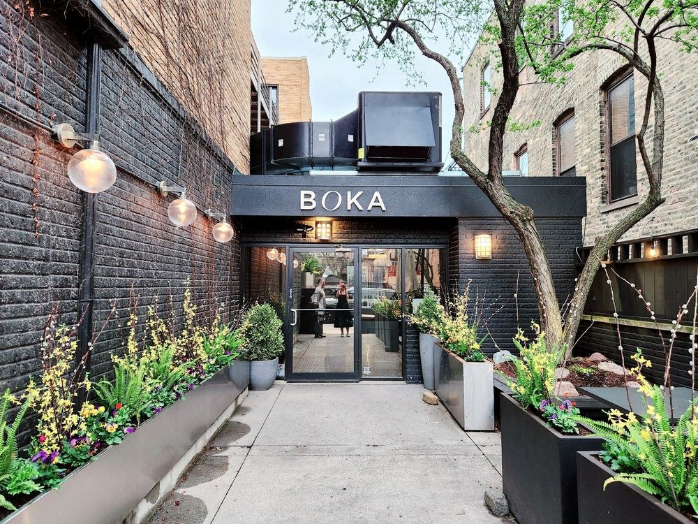 Boka exterior, Chicago
