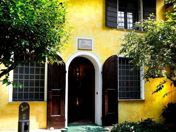 Dal Pescatore exterior