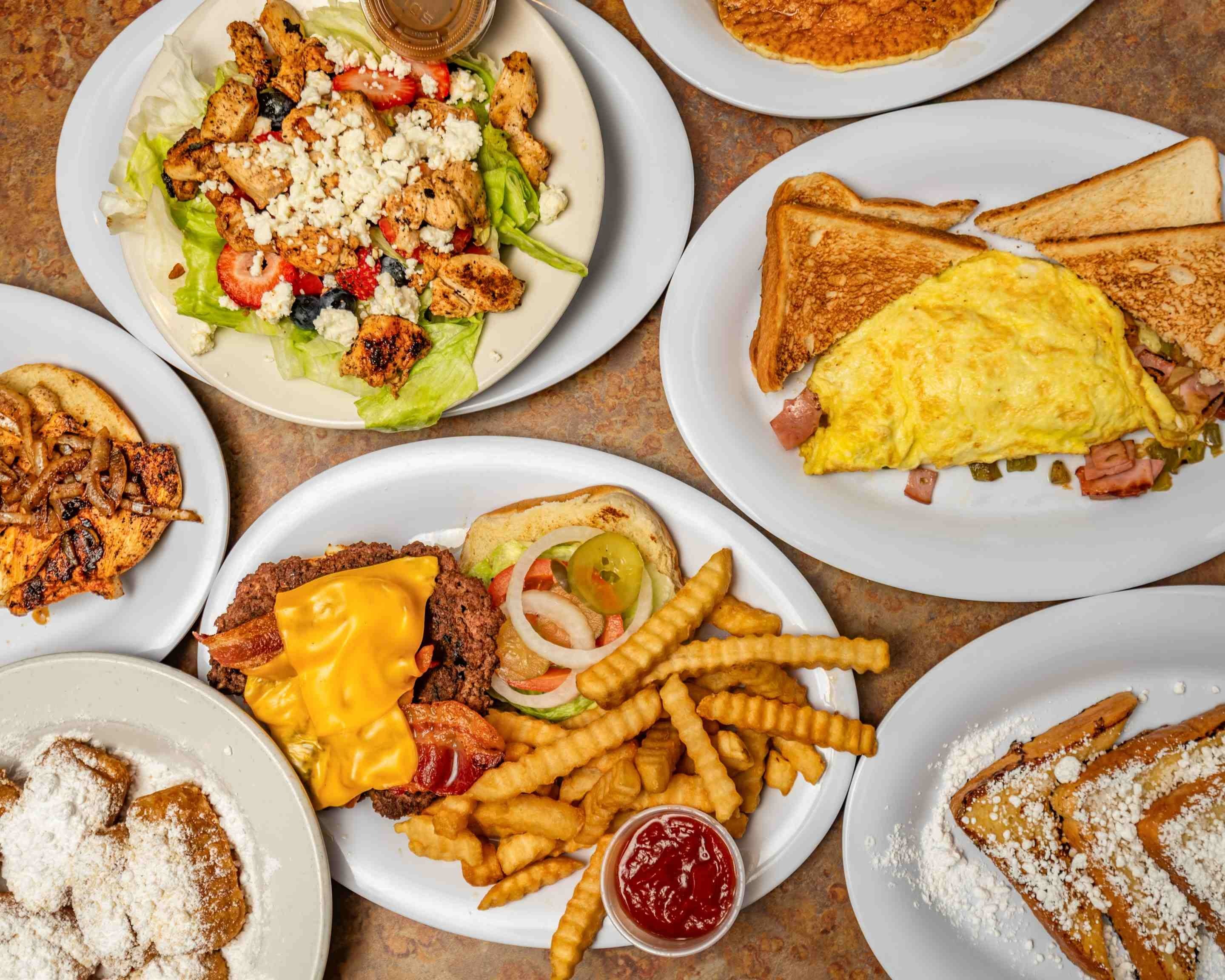 A diner breakfast plate at Dwyer's Cafe