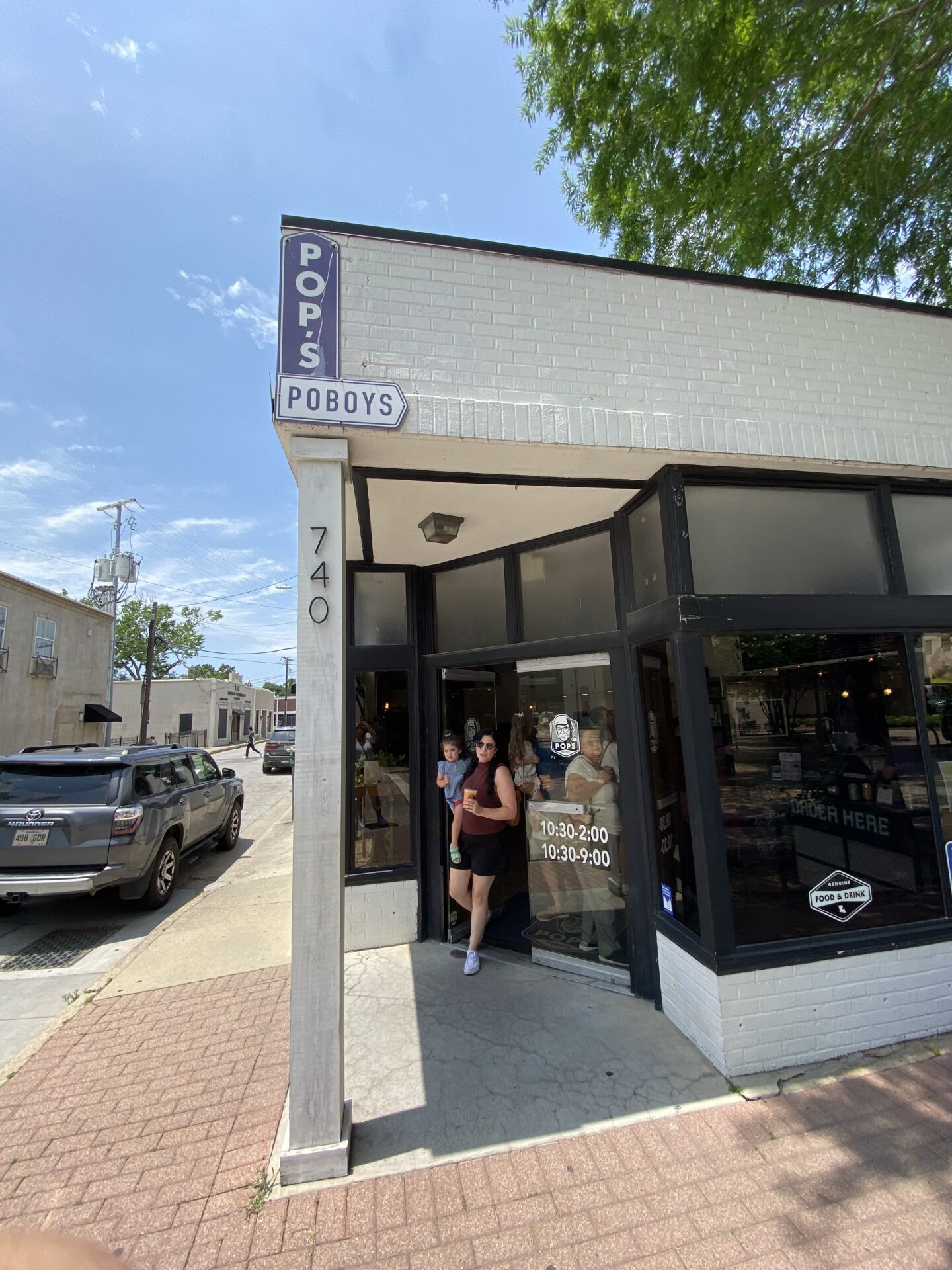 The Pop's Poboys storefront on Jefferson Street