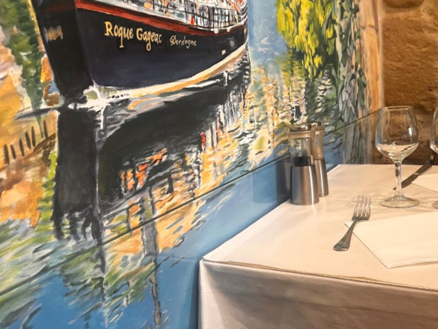 Dining room at Le Bistro du Périgord, Paris