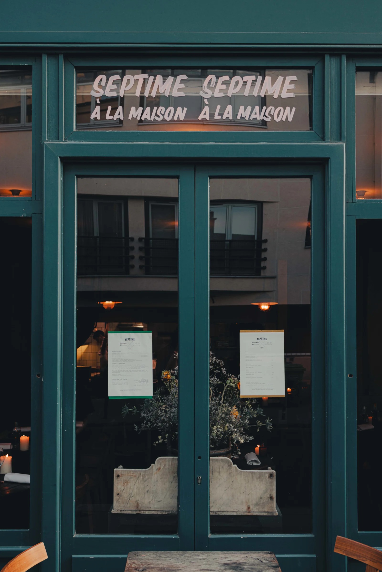 Septime exterior, Paris