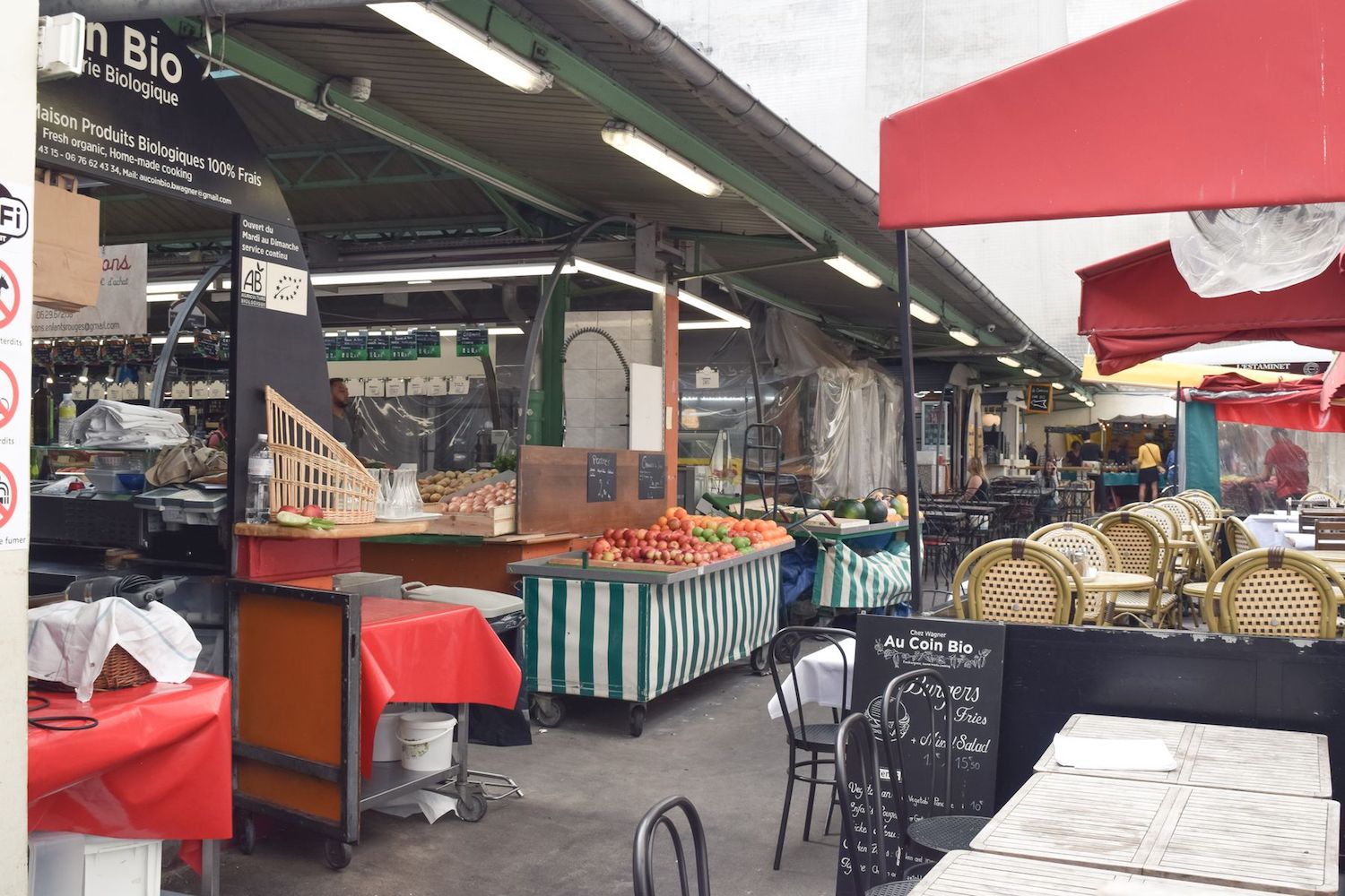 Les Enfants du Marché exterior, Paris